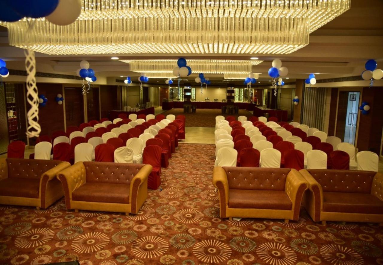 Rang Lords Inn Bharuch 外观 照片