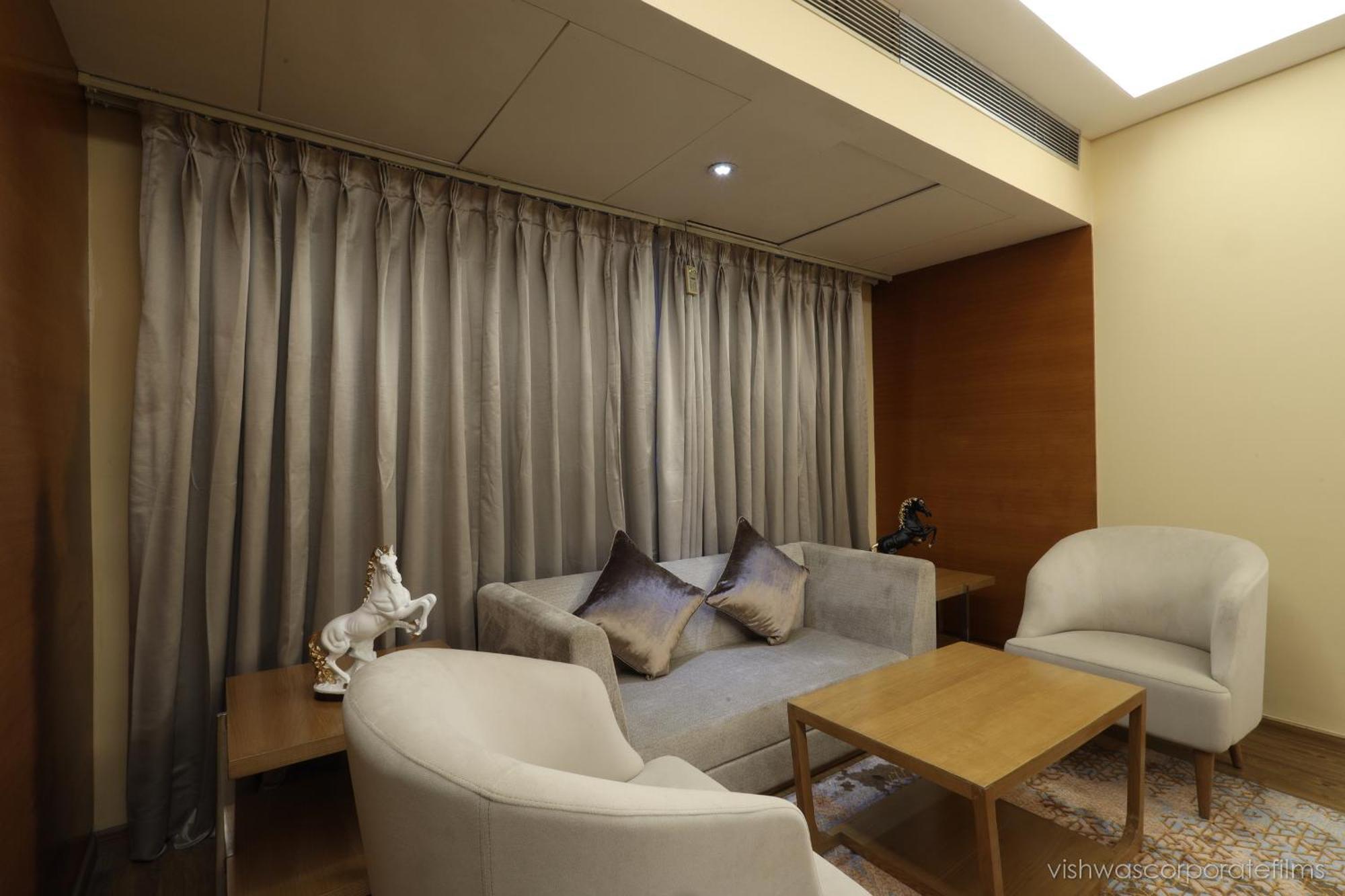 Rang Lords Inn Bharuch 外观 照片